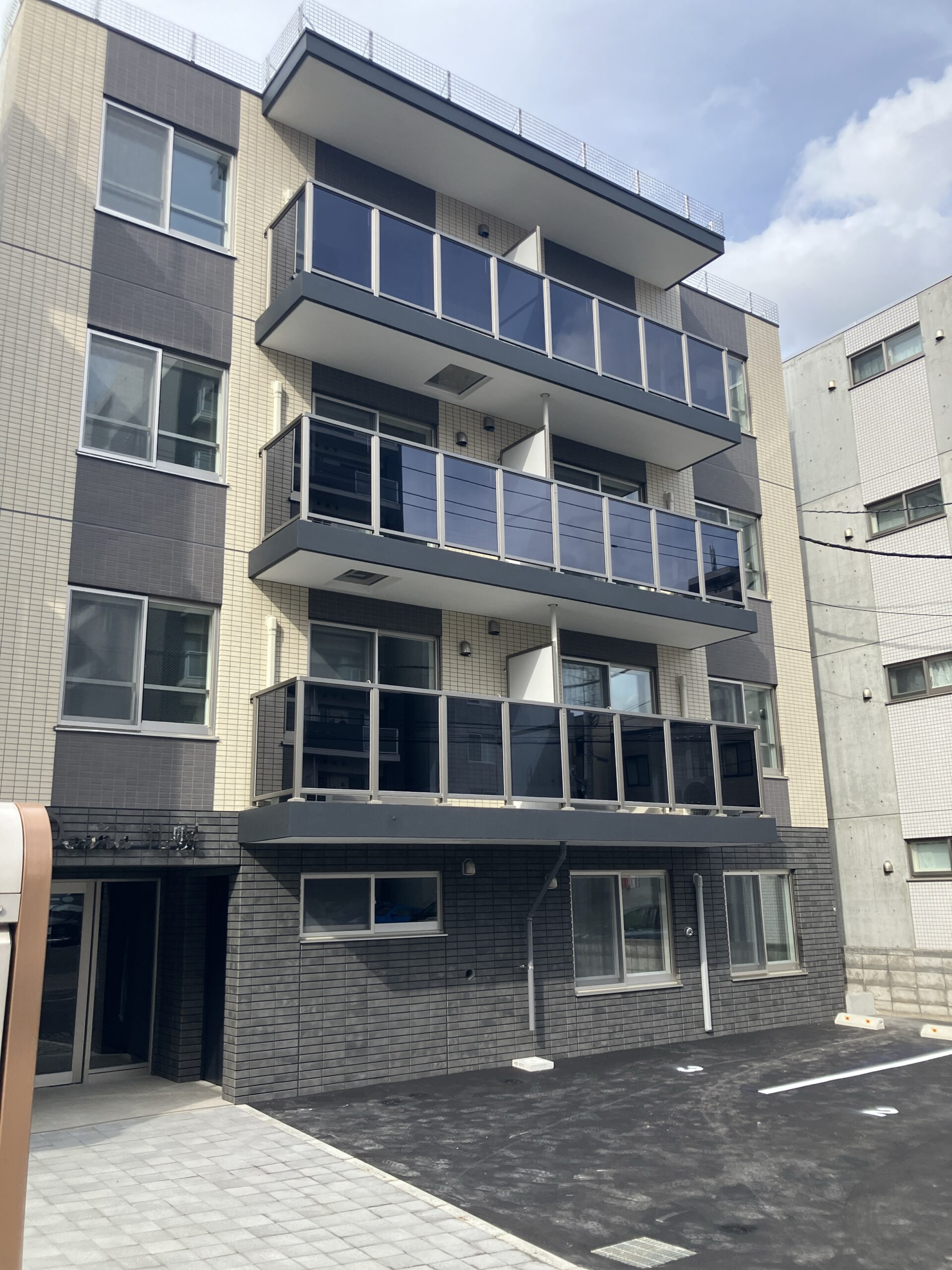 Doona（ドゥーナ）札幌